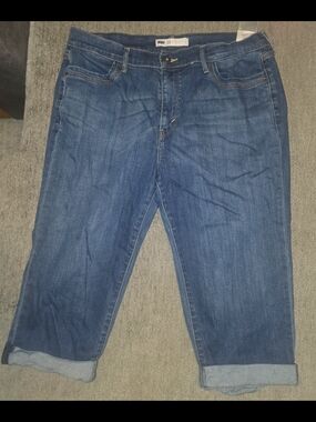 Levi's Women's Blue Denim Capri Jeans Size 14/32" Waist